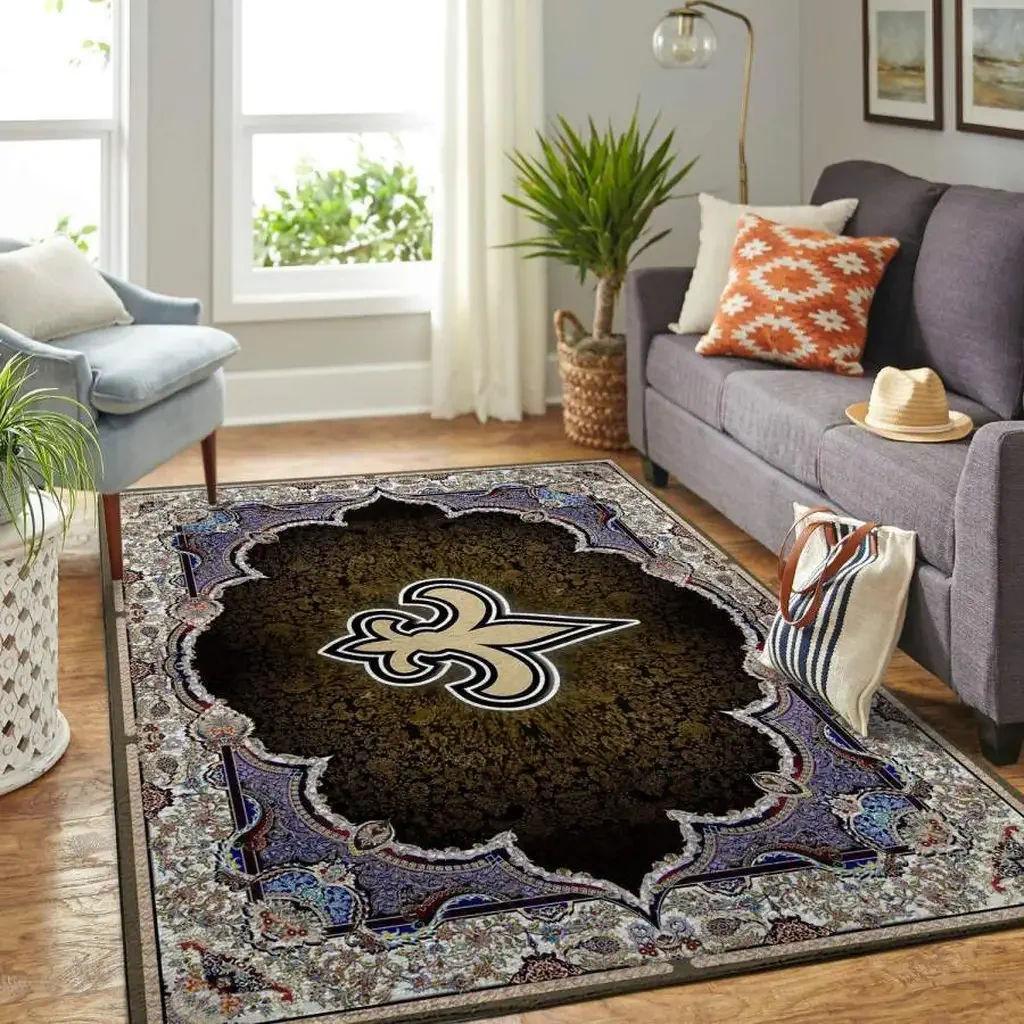 Traditional Rug with Elegant Fleur De Lis Pattern Beige and Black