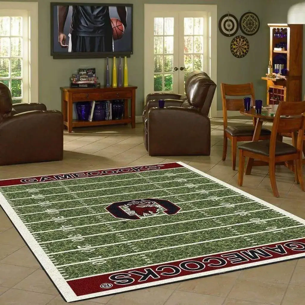 South Carolina Gamecocks Rug – Football Field Design Green and Red